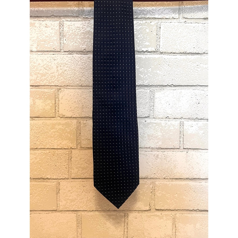 Donald J Trump Signature Collection Navy Blue Silk Micro Dot Tie Mens Accessory